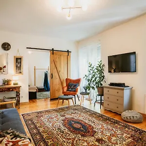  Apartment Bohemia