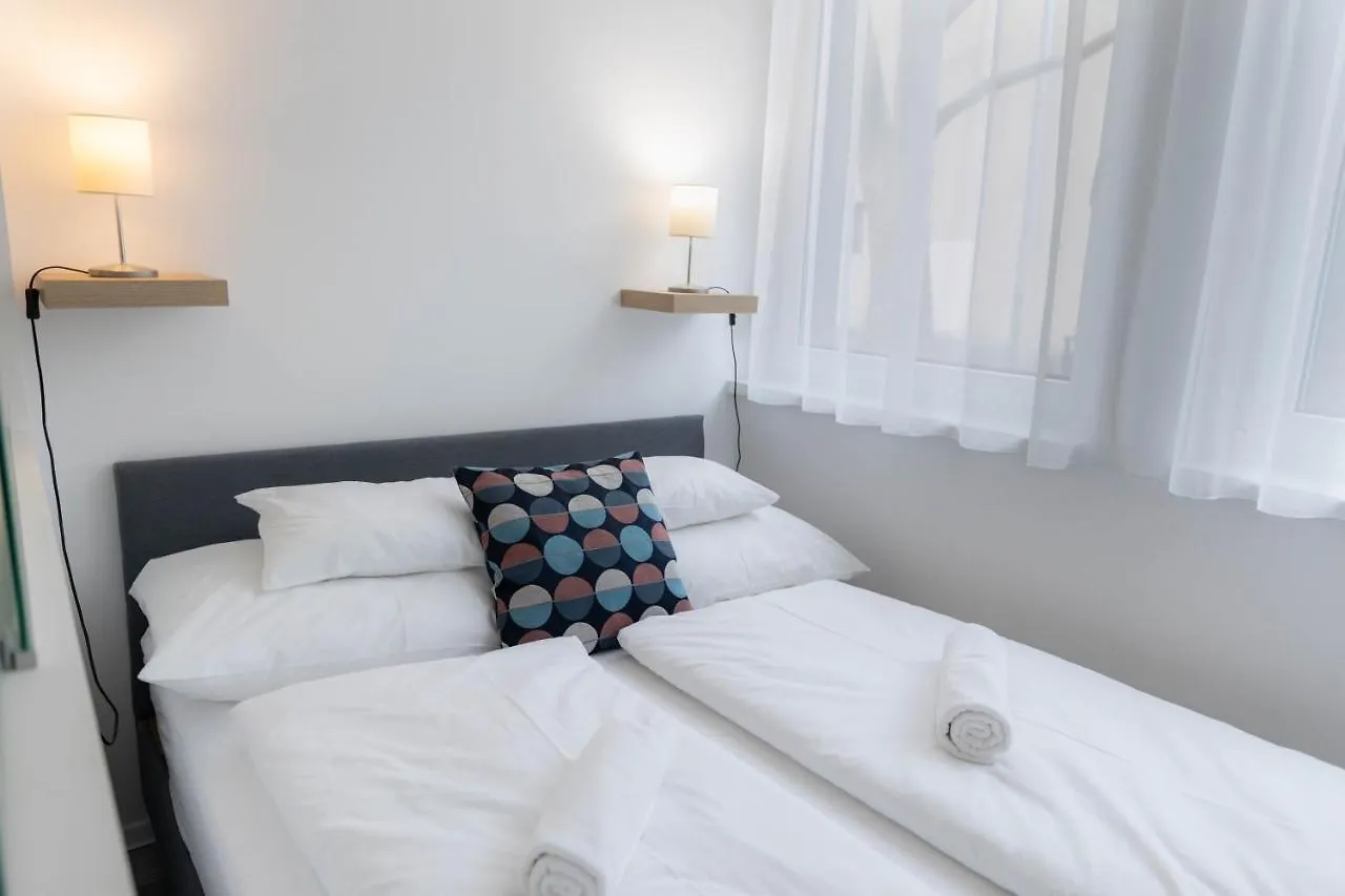 Roomstore Studio Apartments Eger Lägenhetshotell