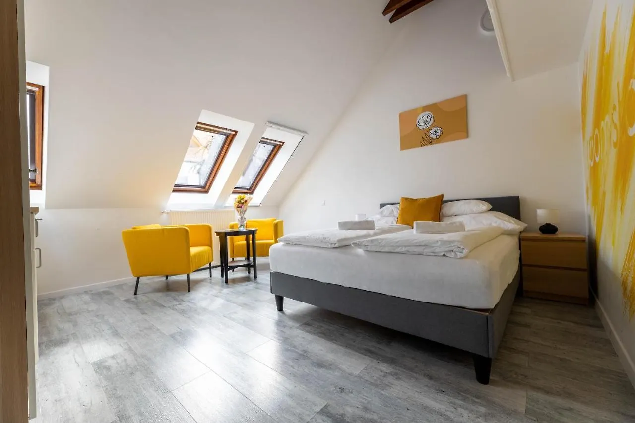 Aparthotel Roomstore Studio Apartments Eger