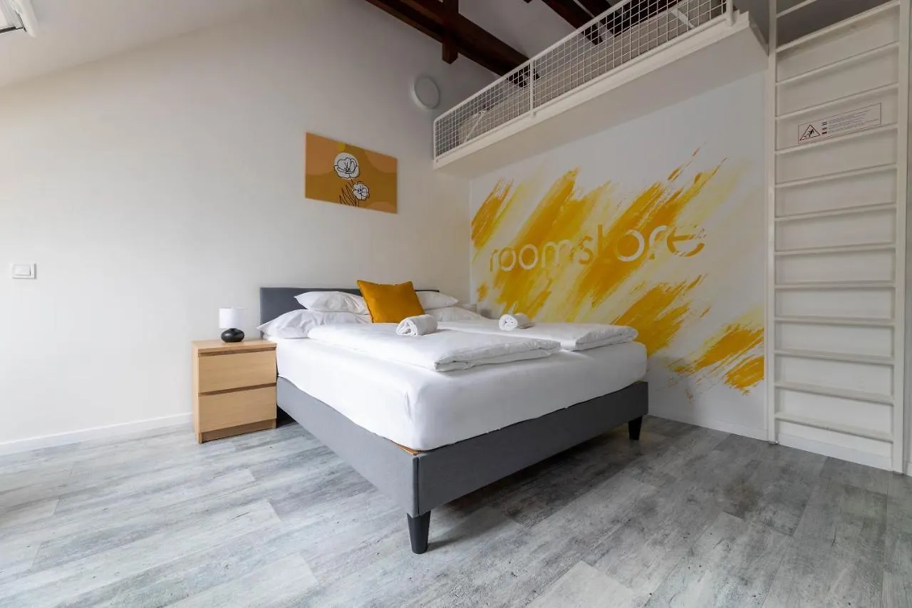 Roomstore Studio Apartments Eger Aparthotel