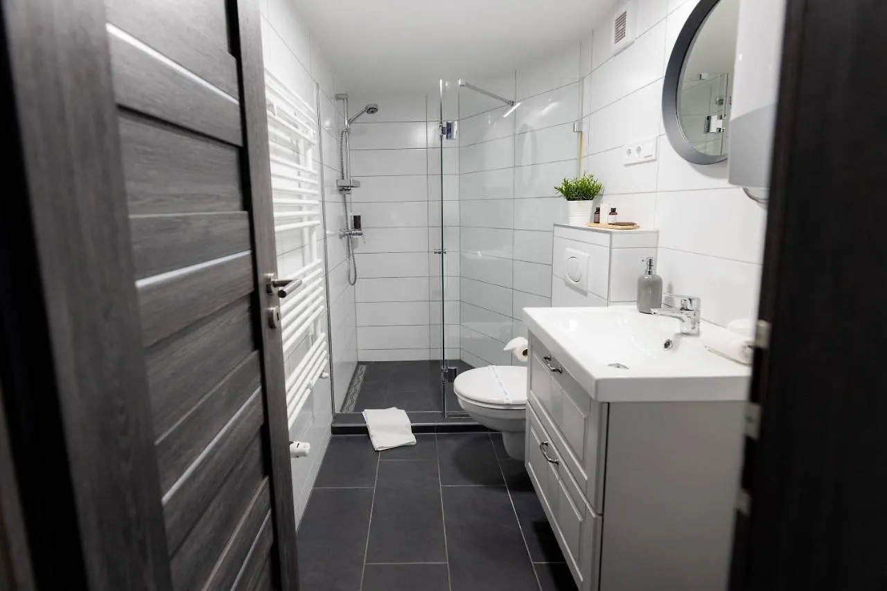 Lägenhetshotell Roomstore Studio Apartments Eger