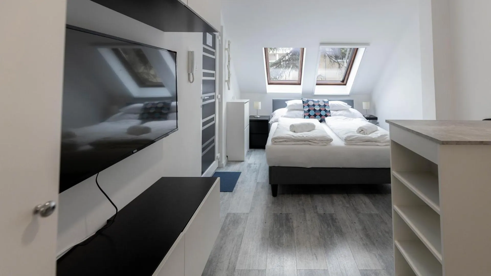 Roomstore Studio Apartments Eger 0*,  Ungern