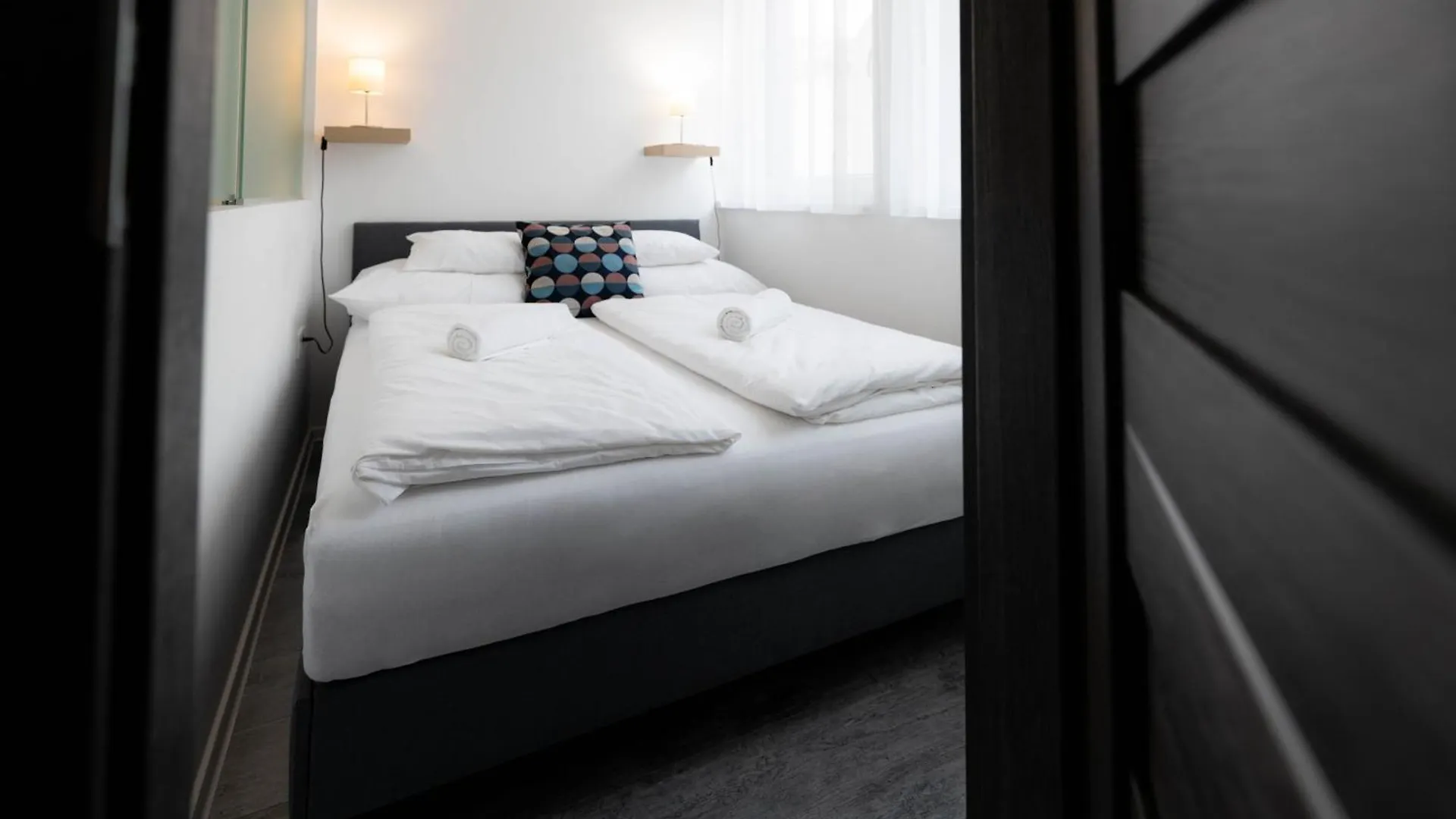 Aparthotel Roomstore Studio Apartments Eger